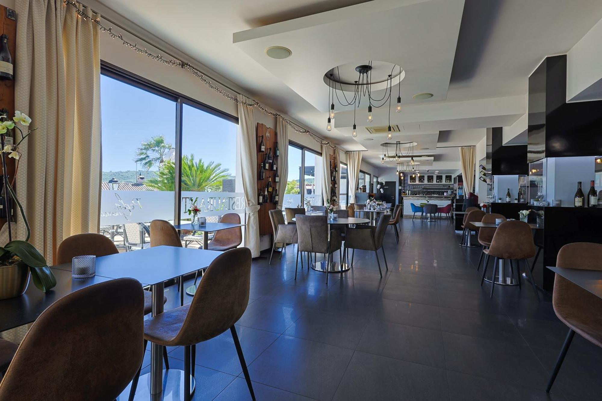 Hotel & Restaurant Perla Riviera Villeneuve-Loubet Ngoại thất bức ảnh